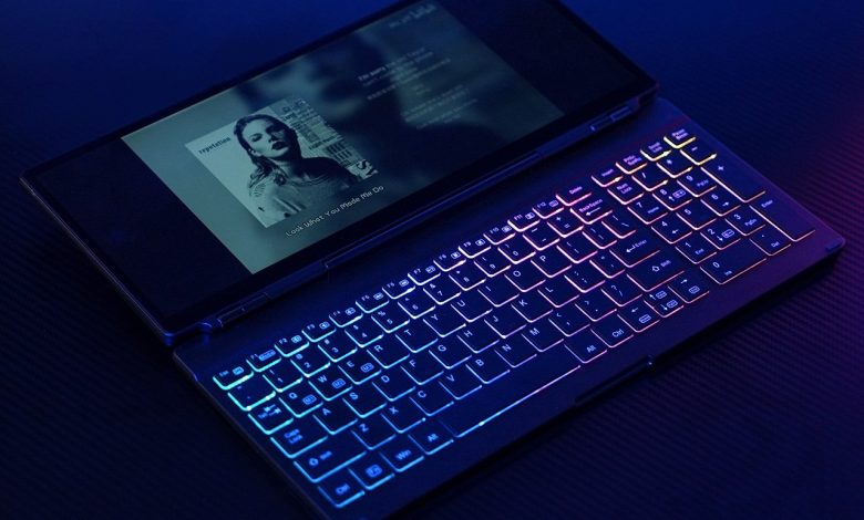 KeyGo lança teclado dobrável ultra-slim com tela sensível