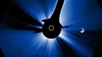 NOAA registra lua ofuscando o sol em imagem de satélite