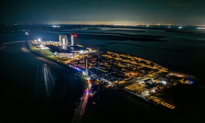 SpaceX move foguete Super Heavy para lançamento da missão Starship 10