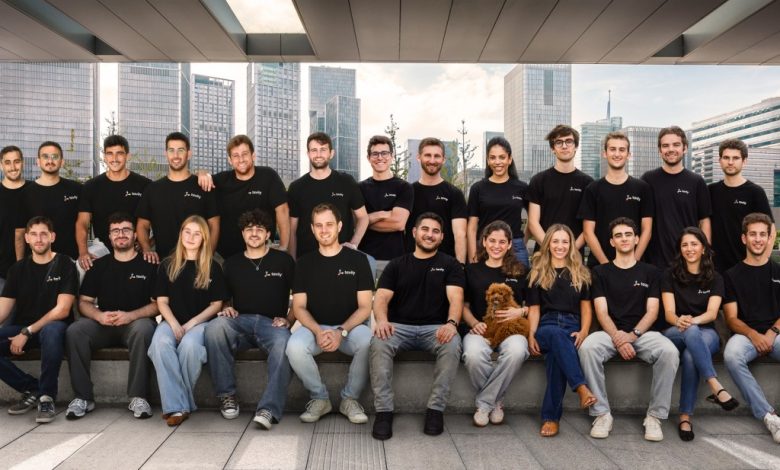 Tavily capta US$ 25M para conectar agentes de IA à web
