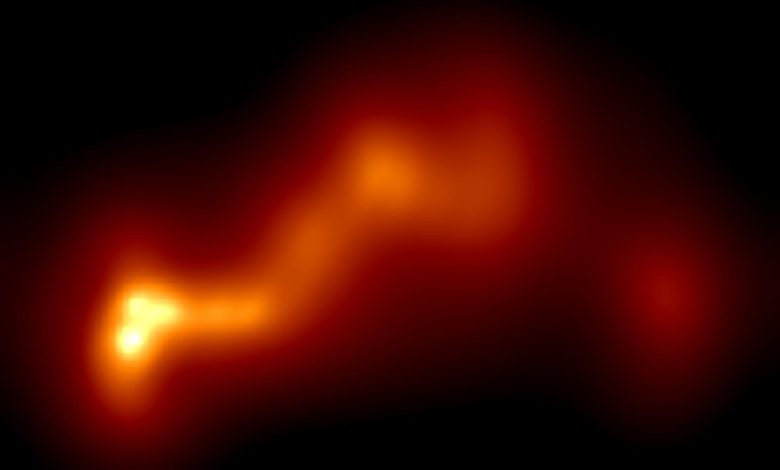 NASA descobre blazar em sistema extremo de buracos negros