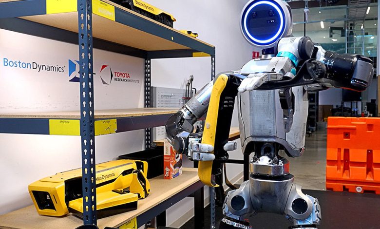 Boston Dynamics e TRI treinam robô Atlas com grandes modelos de comportamento