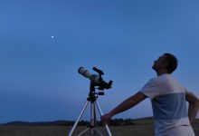 NASA observa satélites em encontro próximo com Saturno