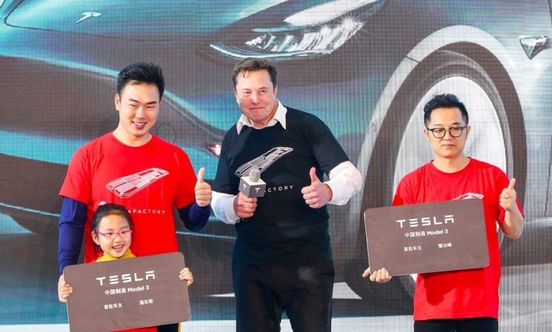 Tesla revela nova estratégia na corrida da AI com gadgets inovadores