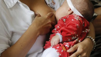 Campanha da OMS incentiva amamentação para salvar vidas