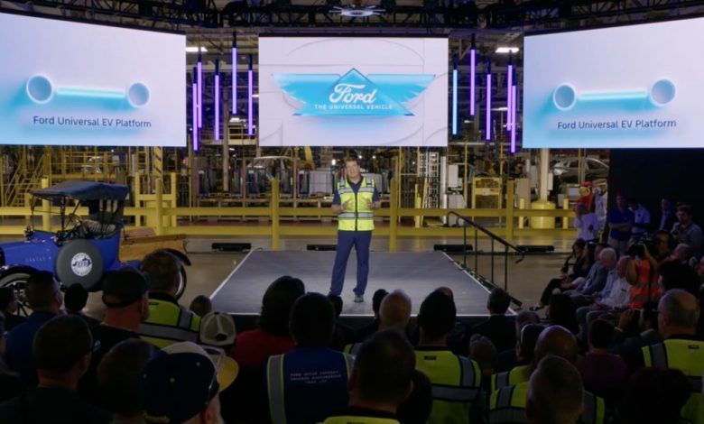 Ford descarta linha de montagem para produzir EVs acessíveis