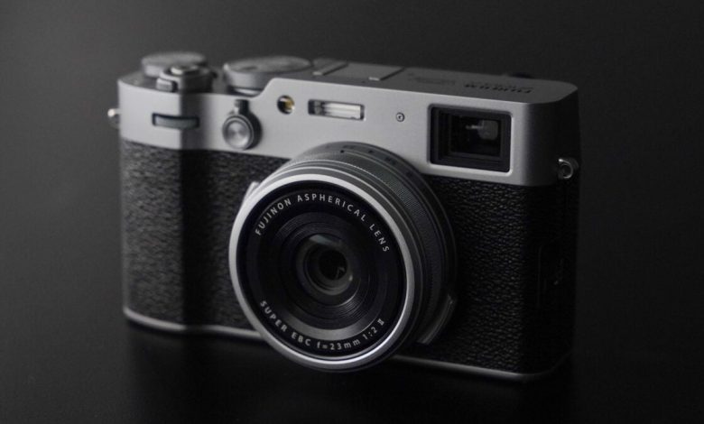 Fujifilm aumenta preço de câmera desejada por fãs de gadgets