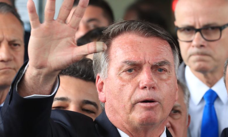 STF analisa pedido de Bolsonaro a advogado de Trump
