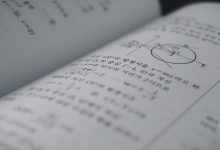 Modelos de AI superam testes, mas desempenho em prática preocupa