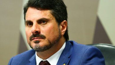 STF suspende uso de tornozeleira por senador Marcos do Val