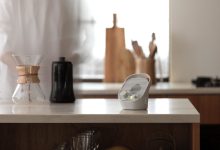Plus Minus Zero apresenta produto de áudio minimalista para casa
