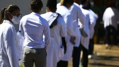 INEP define nota de corte de 61 para ensino no Revalida 2025/2