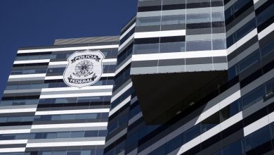 PF apura que Bolsonaro burlou STF com 300 vídeos no WhatsApp