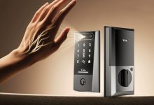 TCL apresenta fechadura inteligente que lê veias da palma