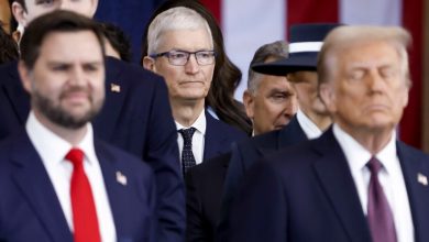 Apple anuncia investimento de US$ 100 bilhões e Tim Cook se reúne com Trump