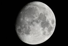 NASA observa Lua brilhando ao lado da estrela Antares hoje