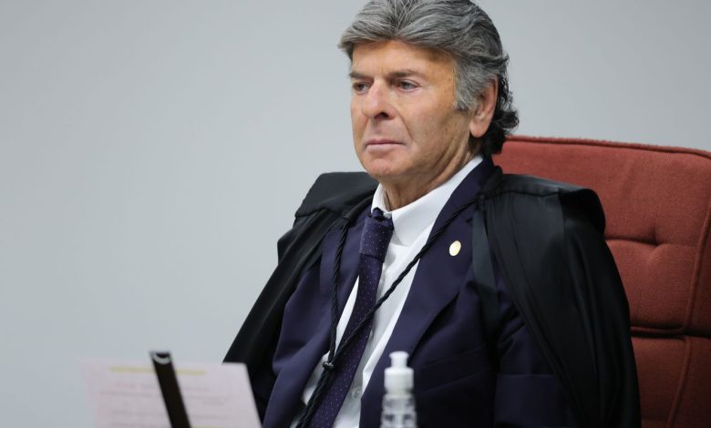 STF dá sequência ao julgamento de Bolsonaro com voto de Fux