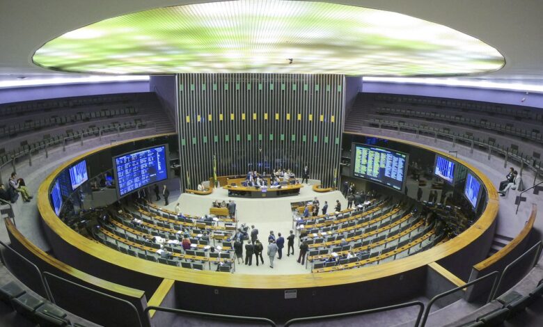 STF defere pedido para manter número de deputados em 2026