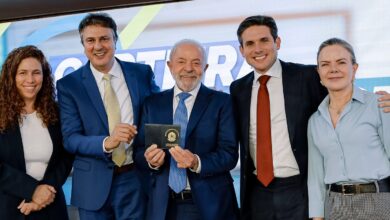 MEC sanciona lei que cria Carteira Nacional do Professor