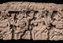 Antropólogo revela novo significado em altar maia de 1.300 anos
