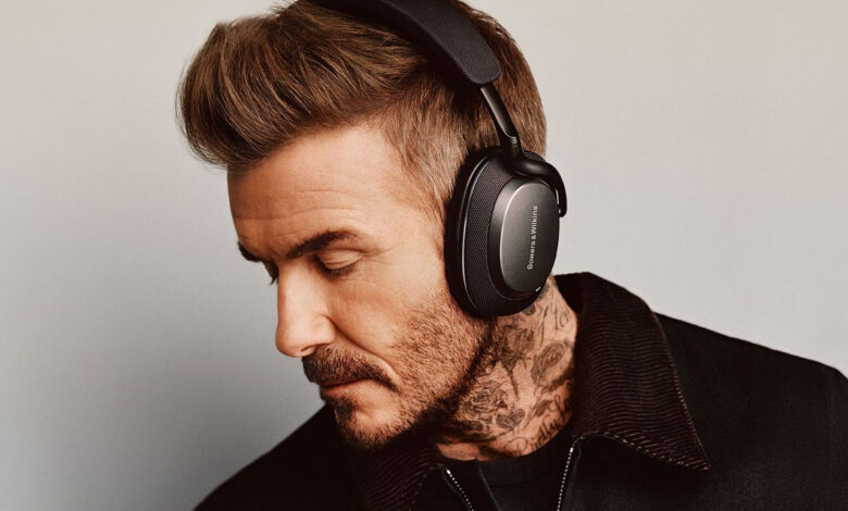 Bowers & Wilkins destaca fones de ouvido com design premium