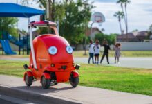 DoorDash apresenta Dot, robô autônomo para entregas de comida