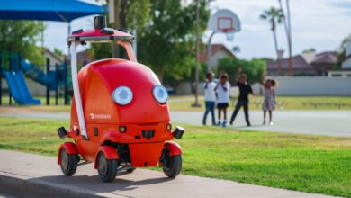 DoorDash apresenta Dot, robô autônomo para entregas de comida