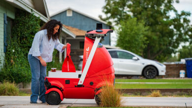 DoorDash apresenta robô autônomo Dot para entregas comerciais