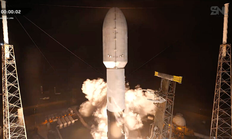 SpaceX lança satélite para telecomunicações na órbita