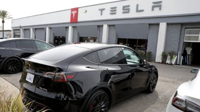 Tesla redesigns maçanetas após investigação de segurança