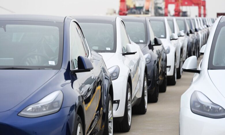 Tesla é investigada por problemas nas maçanetas de EVs
