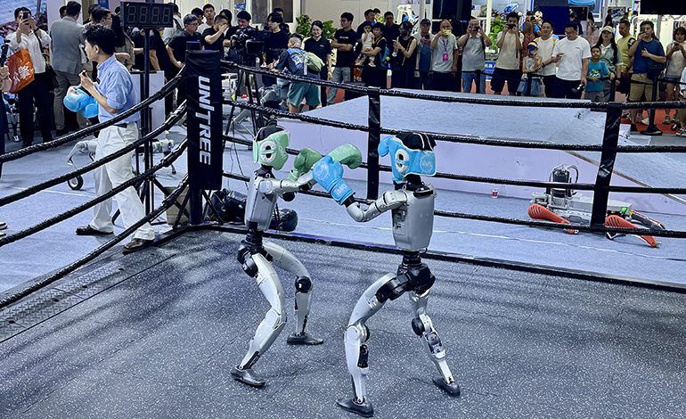 China aplica avanços em robôs para impulsionar a AI