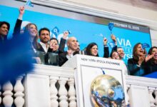 Via encerra dia de negociação acima do preço do IPO