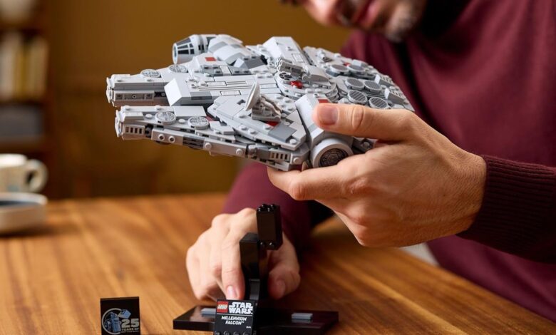 LEGO lança Millennium Falcon em promoção especial de Bricktember