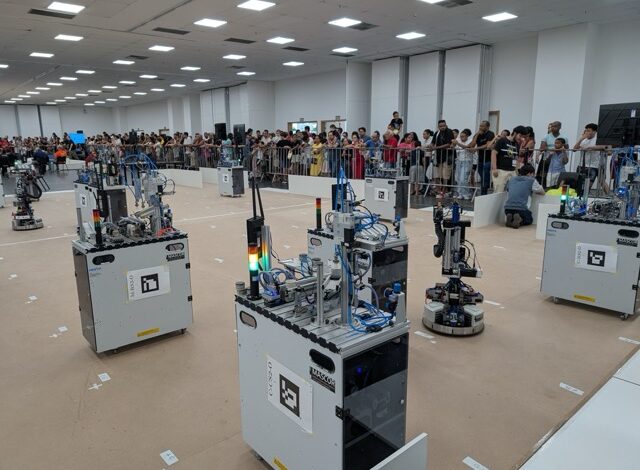 Robôs da RoboCup Logistics League ajudam na automação logística