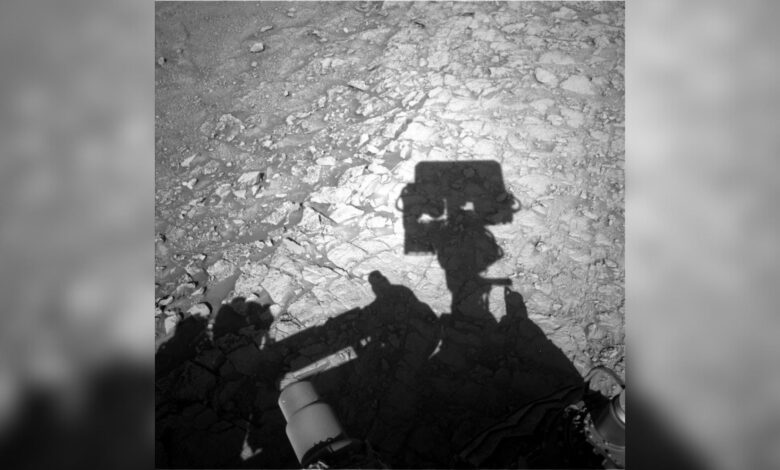 NASA investiga padrão intrigante no rover Curiosity