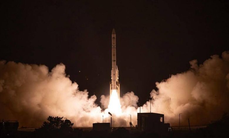Israel lança satélite e gera pânico entre moradores