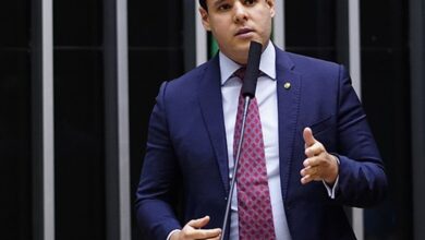 STF autoriza Bolsonaro a ter vista de relator da anistia