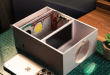 Mini projetor DIY usa design sustentável com partes de smartphone