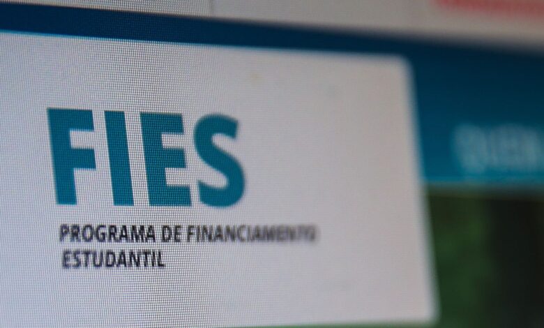 MEC publica edital para vagas remanescentes do FIES