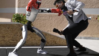 Robôs humanos demonstram habilidades, mas AI lidera caminho