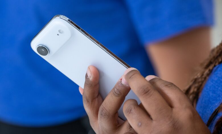 Apple adia lançamento do iPhone Air na China por eSIM