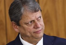 Deputado pede inquérito contra Tarcísio por fala contra STF