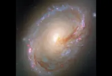 Hubble registra formação estelar em galáxia instável, mostra pesquisa