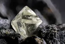 Cientistas detalham em pesquisa como diamantes chegam à superfície