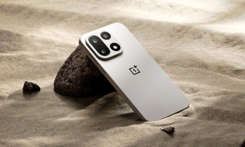 OnePlus 15 supera iPhone 17 Pro Max com bateria maior