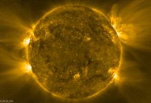 NASA revela origem explosiva de elétrons supersônicos do Sol