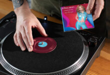 Tiny Vinyl une design sustentável e som poderoso em disco colecionável