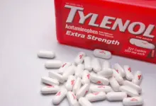 Pesquisa de Harvard associa Tylenol na gestação ao risco de autismo