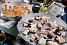 Astronautas da ISS servem sushi em órbita com foto do dia
